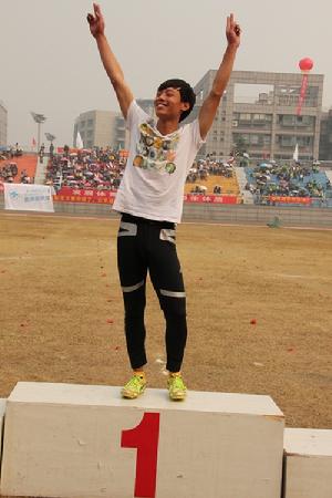 汗水承载起第一的荣耀