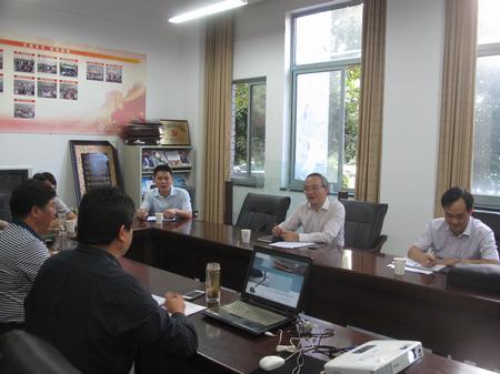 陈新华一行来理百家乐游戏
调研和指导工作