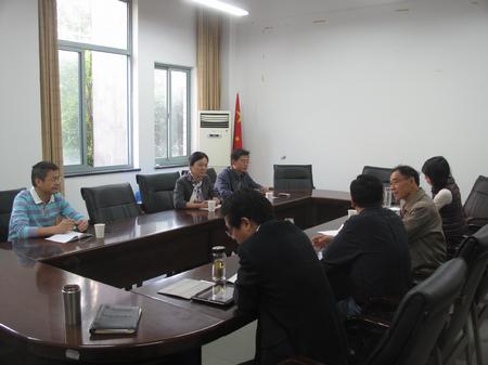 学校纪委书记郝敬习一行来理百家乐游戏
调研和指导工作