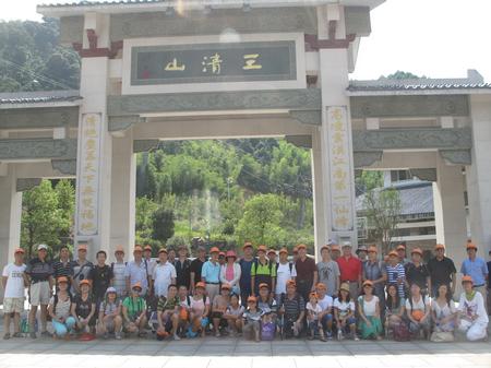 理百家乐游戏
工会会员三清山疗休养活动合影