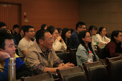 11理百家乐游戏
组织师生观看十九大开幕式